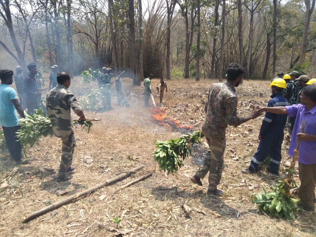 Demonstration on forest fire, rescue and management by TNFRS team, led by Mr. A. A. Vijay, Range 